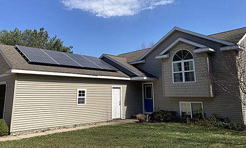 This energy-efficient home achieved Pearl Platinum Certification.